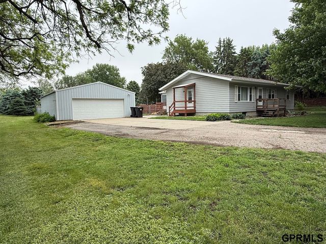 300 N King Street, Cedar Bluffs, NE 68015