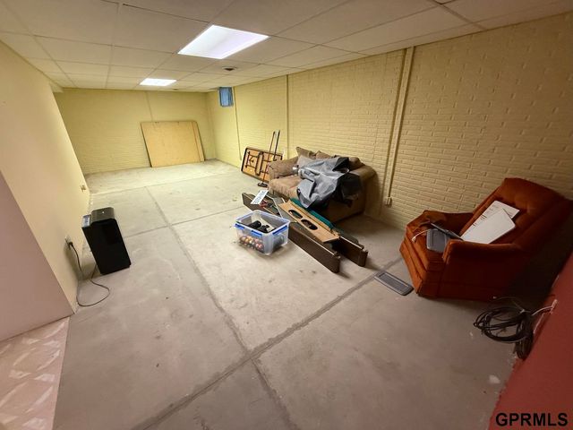 300 N King Street, Cedar Bluffs, NE 68015