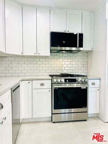 624 N TOLUCA PARK Drive E, Burbank, CA 91505