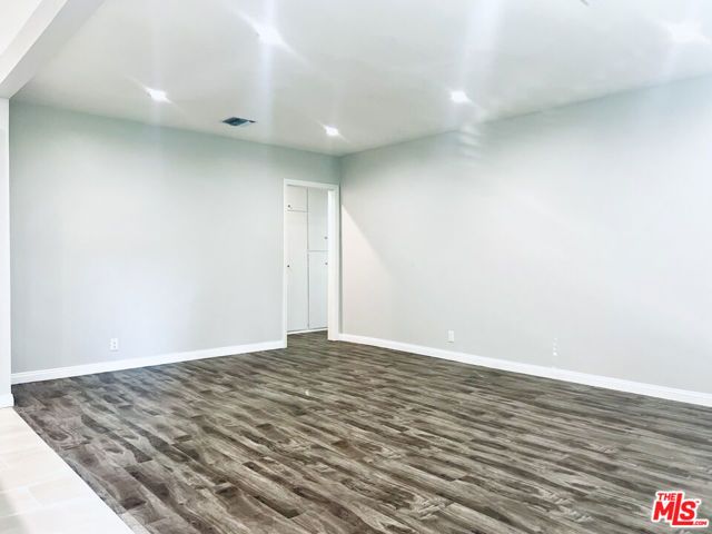 624 N TOLUCA PARK Drive E, Burbank, CA 91505