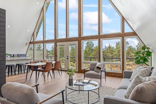 63710 Scenic Drive, Bend, OR 97703