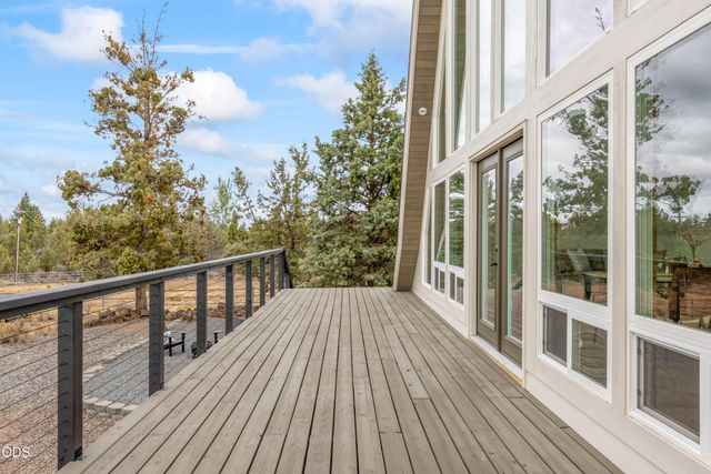 63710 Scenic Drive, Bend, OR 97703