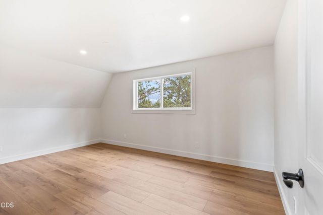 63710 Scenic Drive, Bend, OR 97703