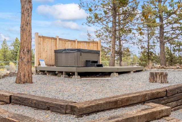 63710 Scenic Drive, Bend, OR 97703