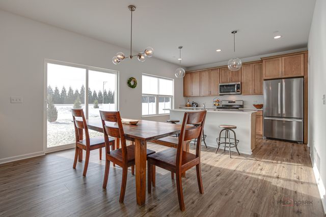 2490 Olivia Court, Wauconda, IL 60084