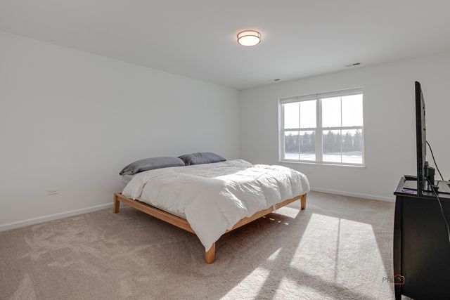 2490 Olivia Court, Wauconda, IL 60084