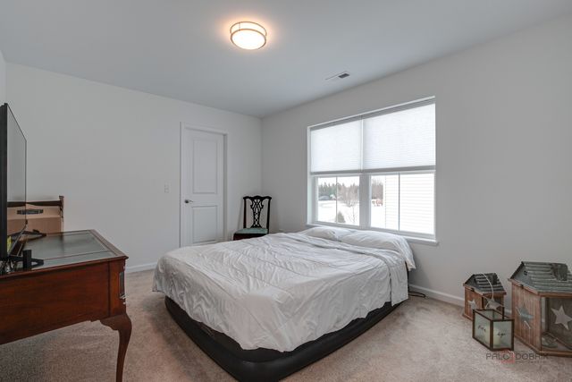 2490 Olivia Court, Wauconda, IL 60084