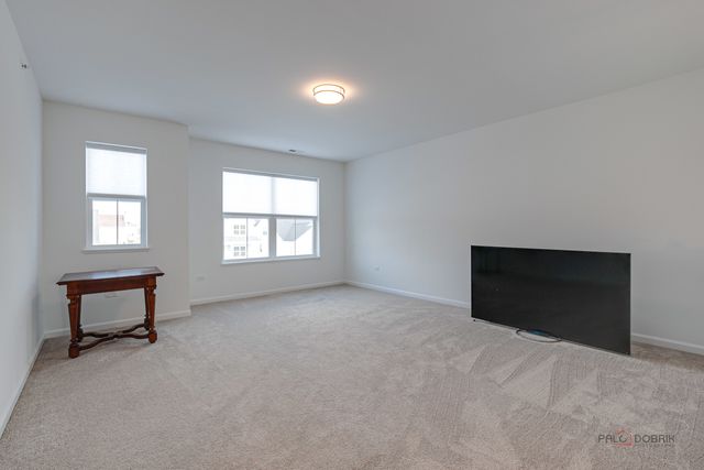 2490 Olivia Court, Wauconda, IL 60084