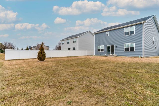 2490 Olivia Court, Wauconda, IL 60084