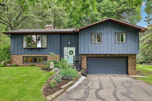 2789 Ruffian Circle, Cottage Grove, WI 53527