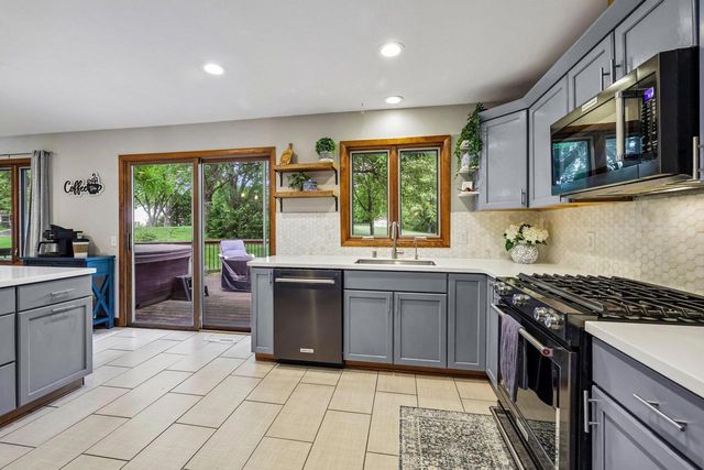 2789 Ruffian Circle, Cottage Grove, WI 53527