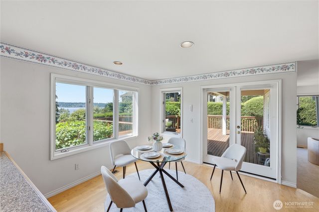 4123 205 Avenue SE, Sammamish, WA 98075