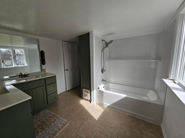 105 Beeman Street, Pineville, MO 64856