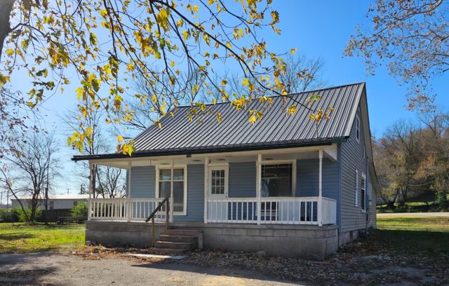 105 Beeman Street, Pineville, MO 64856