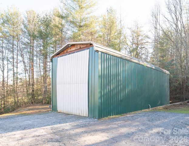 4021 & 4022 Johns River Road, Morganton, NC 28655