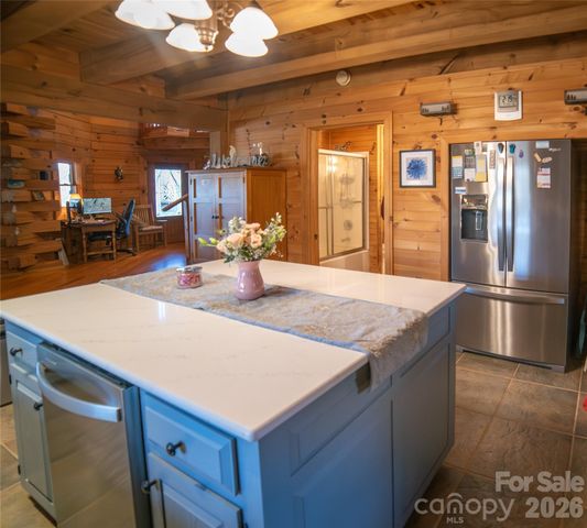 4021 & 4022 Johns River Road, Morganton, NC 28655