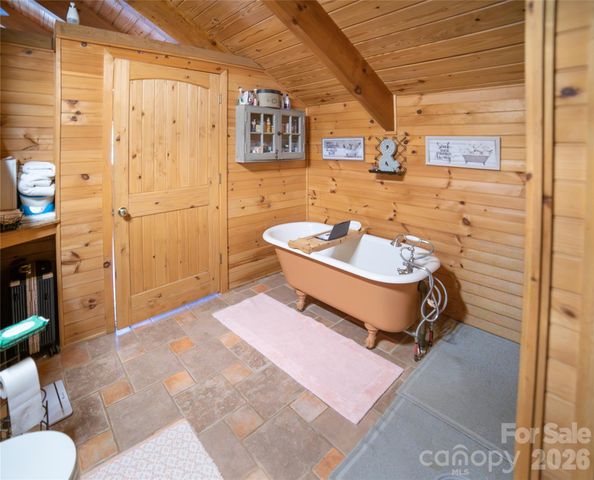 4021 & 4022 Johns River Road, Morganton, NC 28655