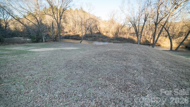 4021 & 4022 Johns River Road, Morganton, NC 28655