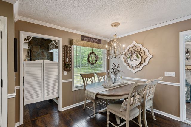 40 Lentz Rd, Summertown, TN 38483