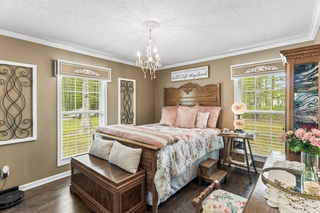 40 Lentz Rd, Summertown, TN 38483