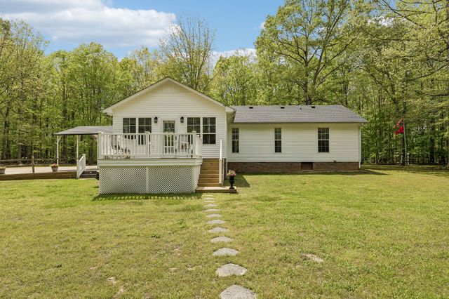 40 Lentz Rd, Summertown, TN 38483