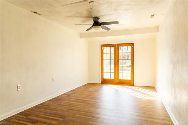 1914 Parkview AVE, Norfolk, VA 23503