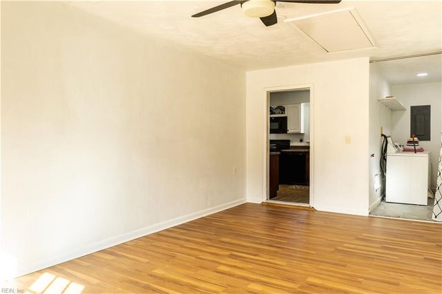 1914 Parkview AVE, Norfolk, VA 23503