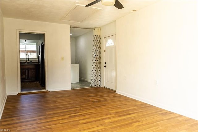 1914 Parkview AVE, Norfolk, VA 23503