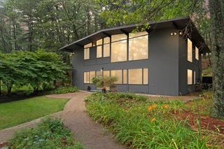 37 Alden Rd, Wayland, MA 01778