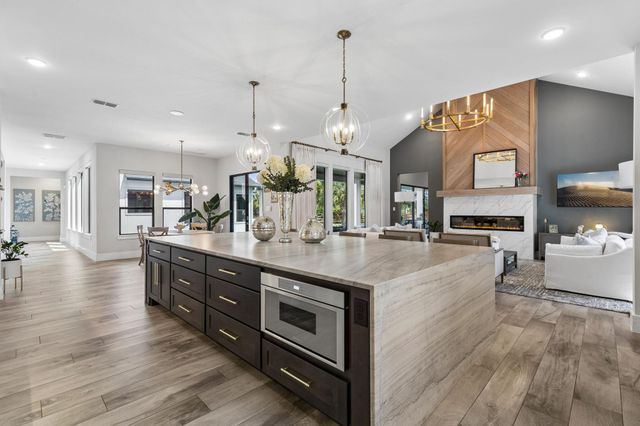 8626 Woods Hollow Trail, Fulshear, TX 77406