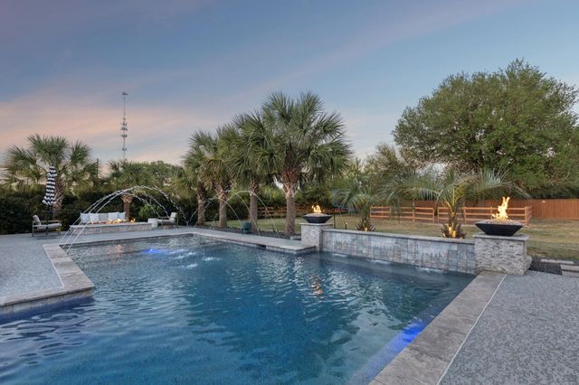 8626 Woods Hollow Trail, Fulshear, TX 77406