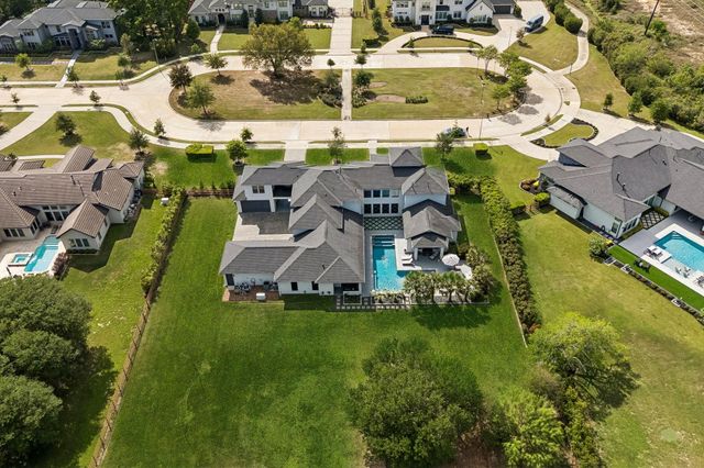 8626 Woods Hollow Trail, Fulshear, TX 77406