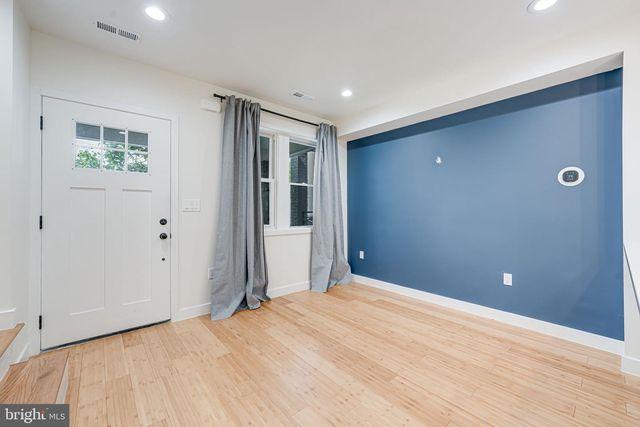 1621 LYMAN PL NE, Washington, DC 20002