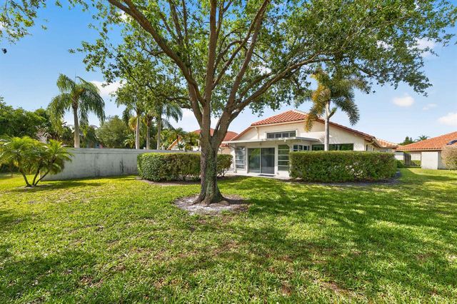 2988 SW Mariposa Circle, Palm City, FL 34990