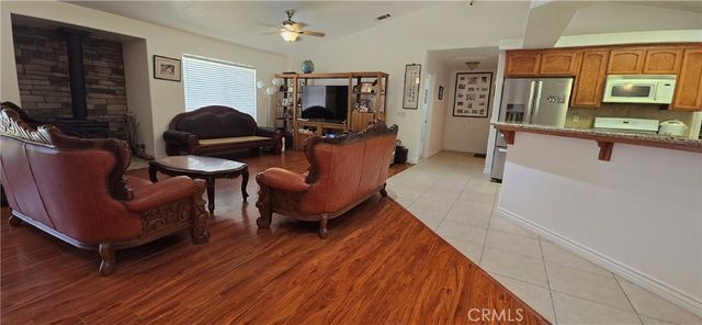 9562 Cambria Court, Phelan, CA 92371