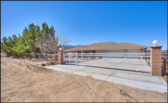 9562 Cambria Court, Phelan, CA 92371