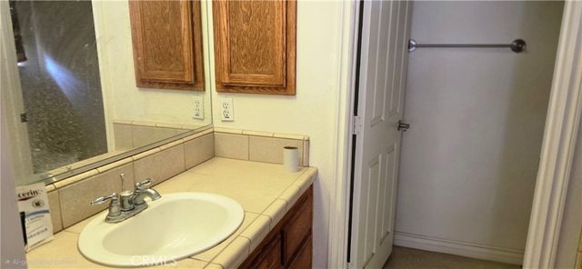 9562 Cambria Court, Phelan, CA 92371