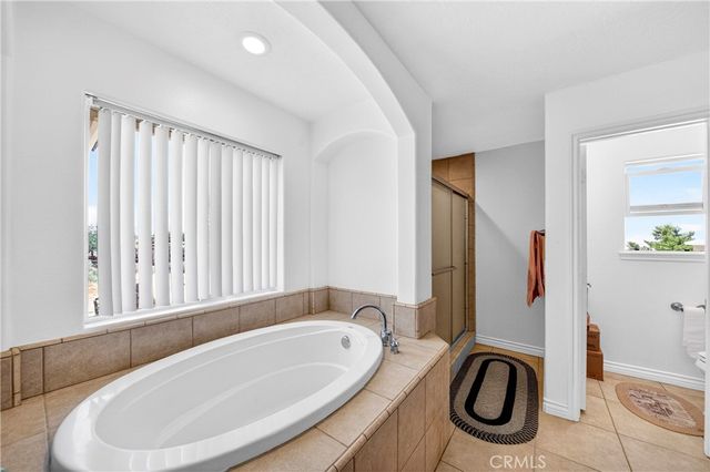 9562 Cambria Court, Phelan, CA 92371
