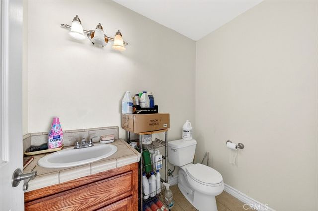 9562 Cambria Court, Phelan, CA 92371
