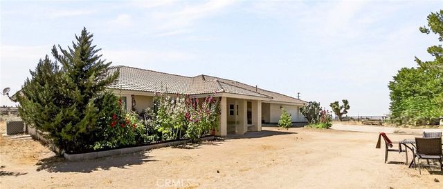 9562 Cambria Court, Phelan, CA 92371