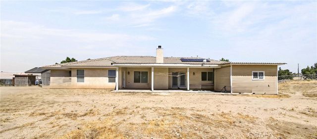 9562 Cambria Court, Phelan, CA 92371
