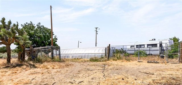 9562 Cambria Court, Phelan, CA 92371