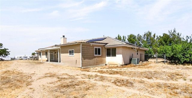 9562 Cambria Court, Phelan, CA 92371