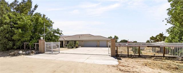 9562 Cambria Court, Phelan, CA 92371