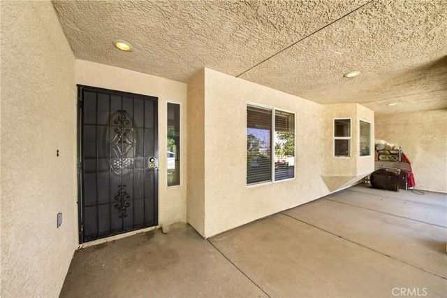 9562 Cambria Court, Phelan, CA 92371