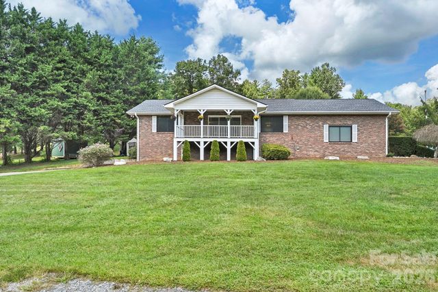 123 Turley Falls Road, Hendersonville, NC 28739
