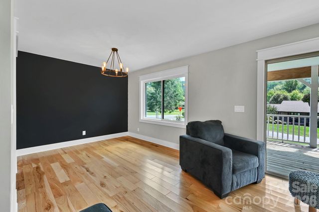 123 Turley Falls Road, Hendersonville, NC 28739
