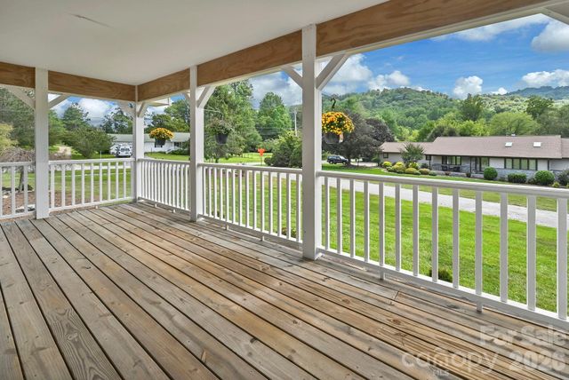 123 Turley Falls Road, Hendersonville, NC 28739