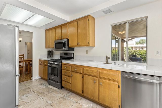5904 Warwick Hills, Banning, CA 92220
