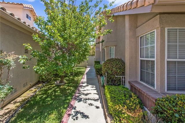 5904 Warwick Hills, Banning, CA 92220